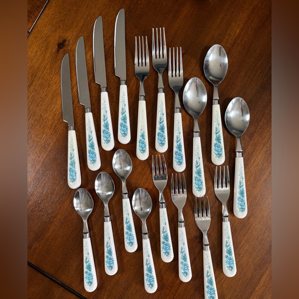Vintage Corelle Blue Velvet Roses Pattern Cutlery Set